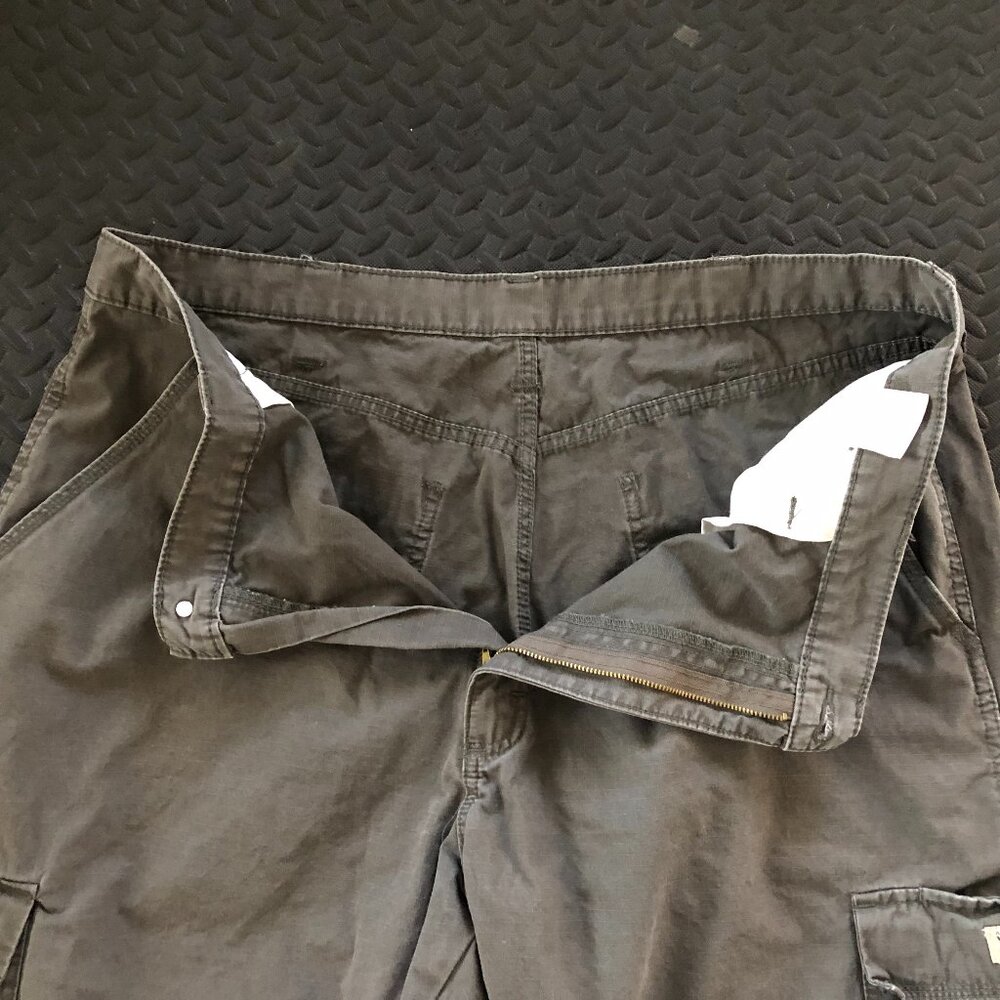 WRANGLER AUTHENTIC ISSUE CARGO PANTS SIZE 40x30 ZIP FRONT - Picture 3 of 10